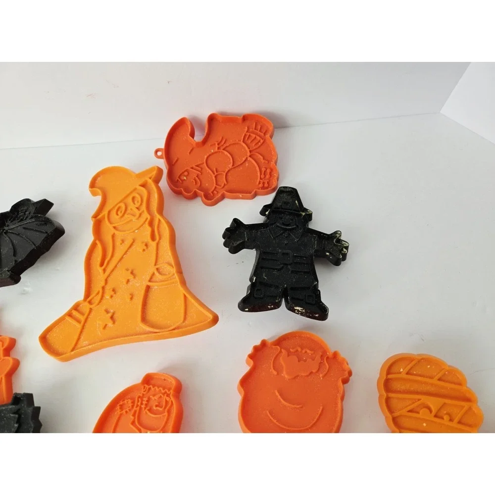 Vintage Halloween cookie cutter‎ lot Kiddy Kreetures haunted house cat witch